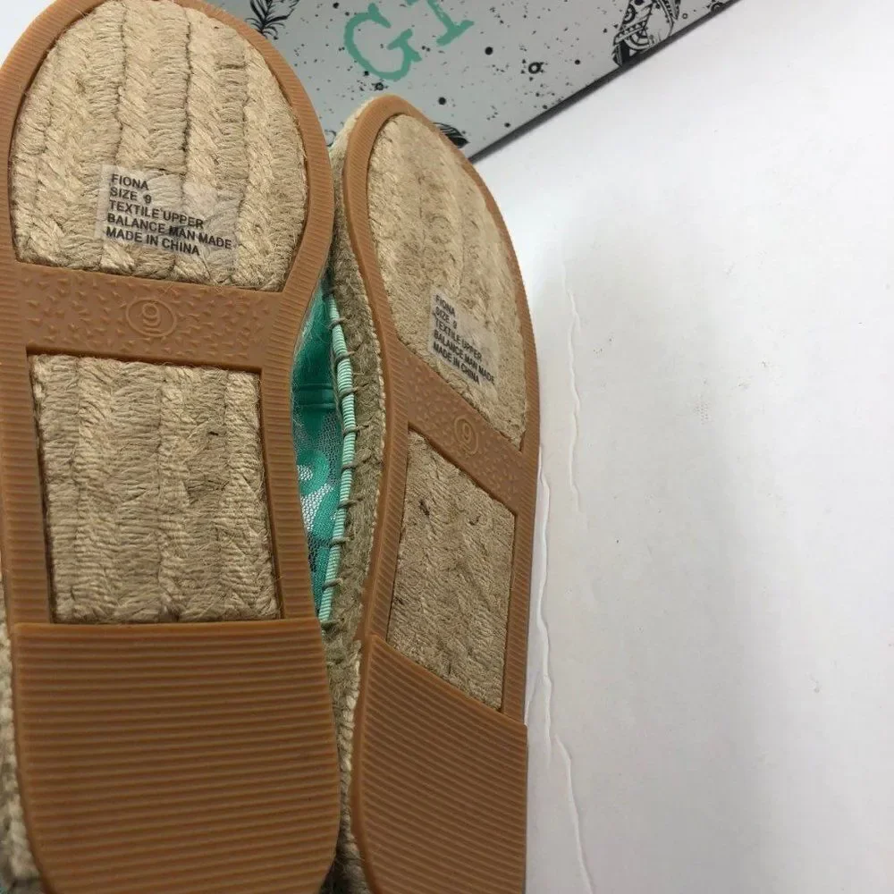 New! Groove Mint Green Slip on Loafers 9